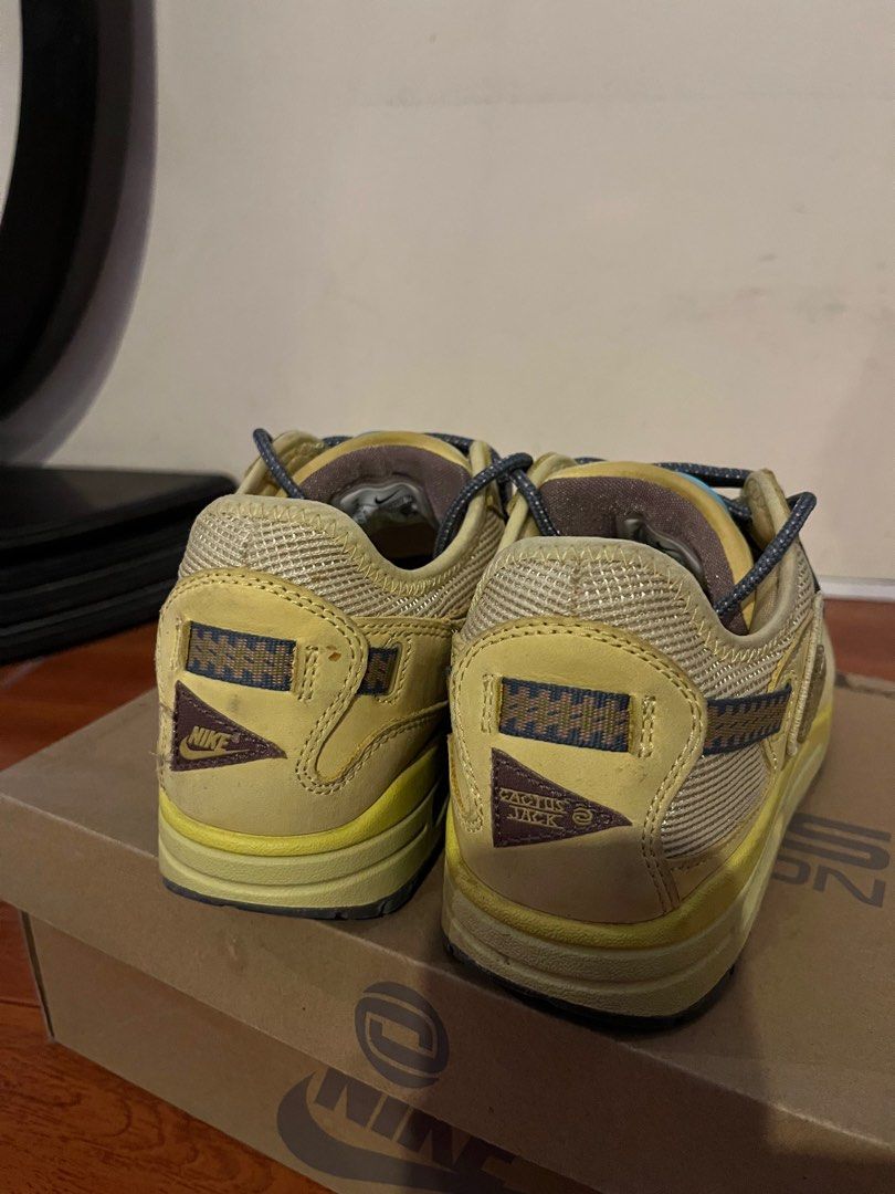Travis Scott Airmax 1 Saturn Gold (Category: Sneakers) located in Manila. Submitted by g.michael (Listing ID 1427569449, Image 3). Description: Travis Scott Airmax 1 Saturn Gold 3500 Size 8 Used Issues - Normal signs of usage, dirt, slight crease Can do shipping (lalamove) If meet up, Sta Lucia Mall or Marcos Highway.