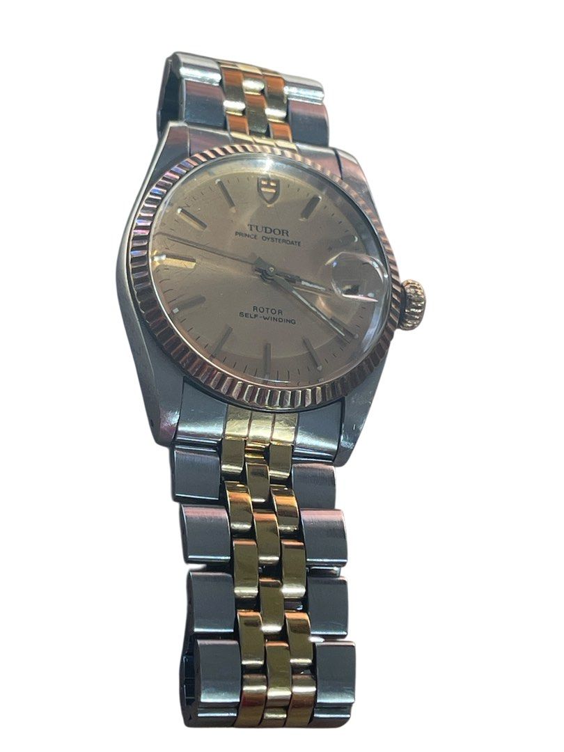 Tudor Prince Oysterdate Automatic Watch (Category: Luxury Watches) located in Muntinlupa City. Submitted by alabangbargains (Listing ID 1427218703, Image 3). Description: watch item video: https://youtube.com/shorts/WdXe2feBsvc?si=5BhaOwJ8K4s2F9rs With original box Crown patina Minute and hour hands patina Vintage 💳 Mode of Payment • Bank Transfer .