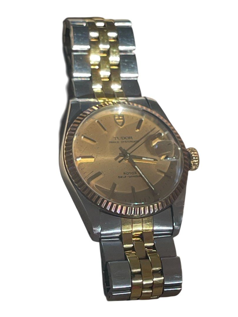 Tudor Prince Oysterdate Automatic Watch (Category: Luxury Watches) located in Muntinlupa City. Submitted by alabangbargains (Listing ID 1427218703, Image 2). Description: watch item video: https://youtube.com/shorts/WdXe2feBsvc?si=5BhaOwJ8K4s2F9rs With original box Crown patina Minute and hour hands patina Vintage 💳 Mode of Payment • Bank Transfer .