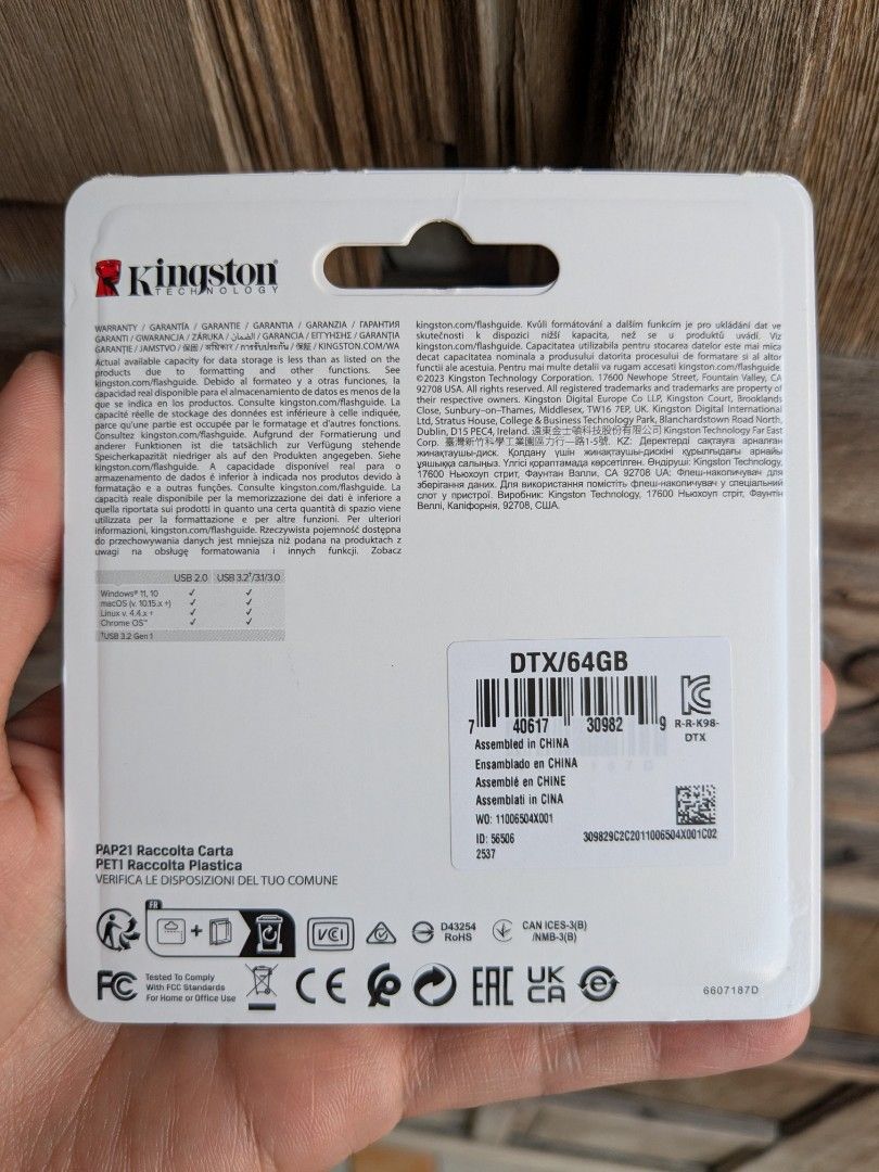 USB Flash Drive Kingston 64GB USB 3.2 (Category: Hard Disks & Thumbdrives) located in Quezon City. Submitted by joewack (Listing ID 1427580756, Image 2). Description: USB Flash Drive Kingston 64GB USB 3.2 original brand new sealed loc Quezon City shipping Lalamove Grab cod/gcash/maya.