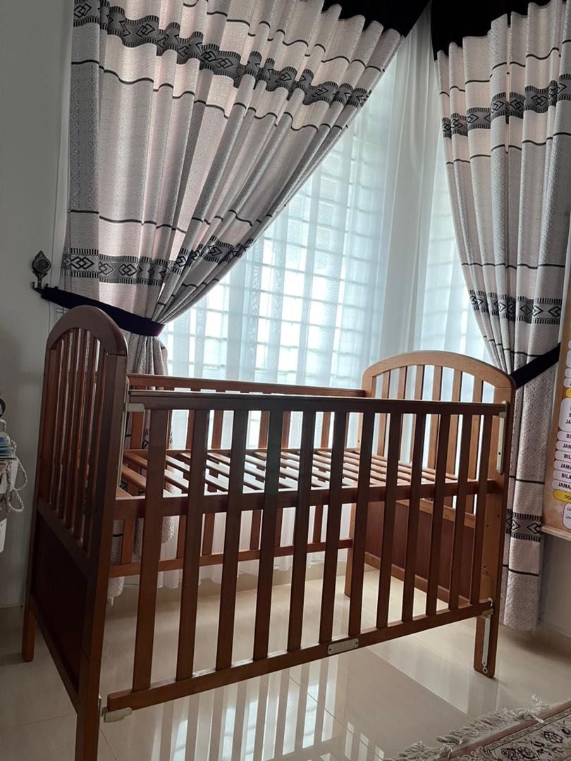 [Used] Baby Cot Katil Baby Kayu, Babies & Kids, Baby Nursery & Kids ...