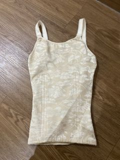 (Category: ) located in . Submitted by cesca.finds (Listing ID 1427534800, Image 1). Description: .