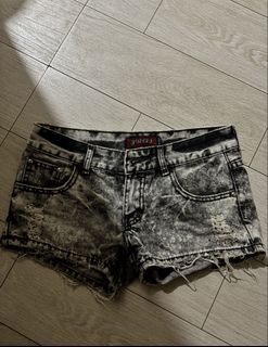 (Category: ) located in . Submitted by cltnj (Listing ID 1427626444, Image 1). Description: .