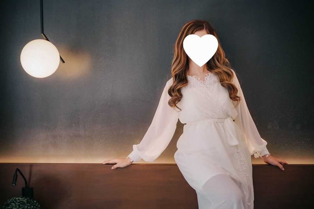White Bridal Prep Robe with Intricate Details (Category: Undergarments & Loungewear) located in Pasig City. Submitted by twix.declutters (Listing ID 1427544995, Image 2). Description: Customized Used once for my wedding Very niceeee with free Inner .