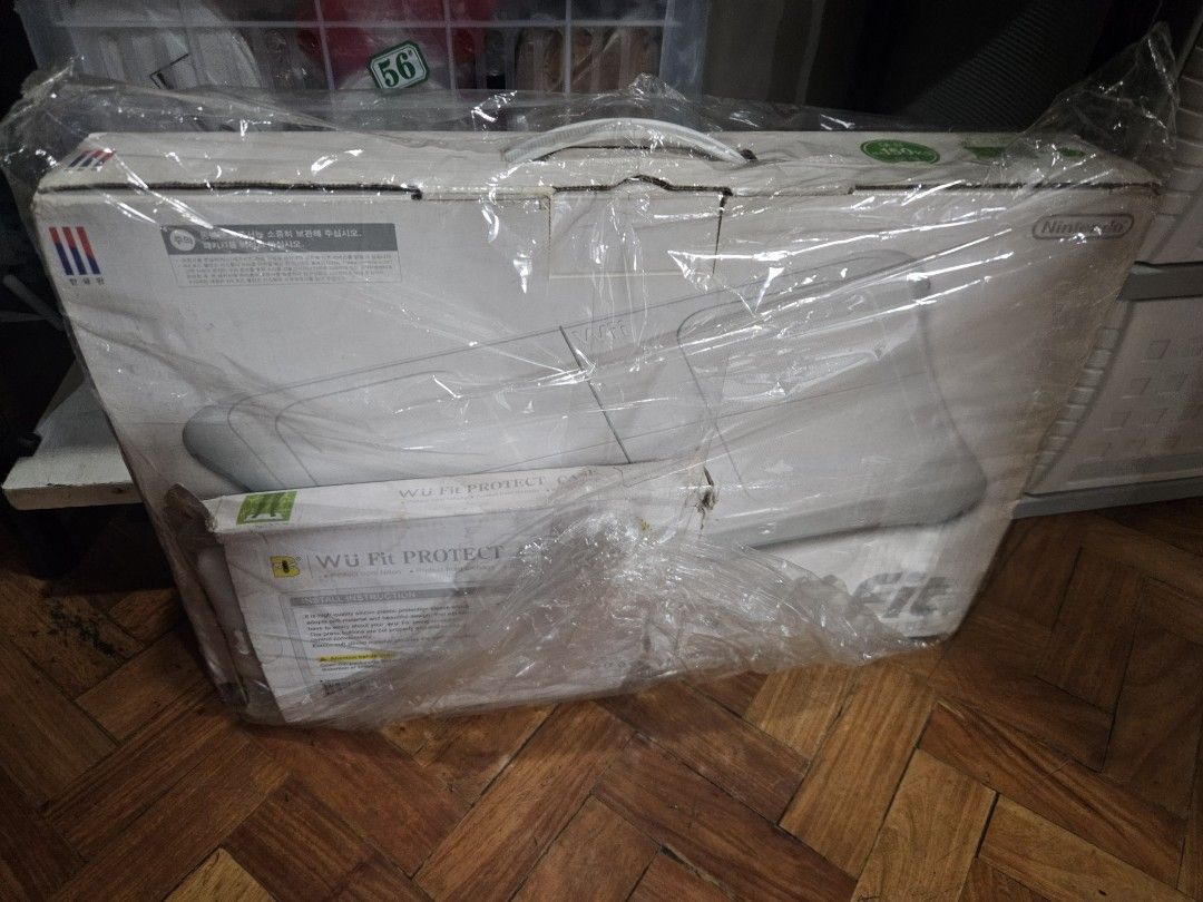 Wii Fit (Category: Nintendo) located in Quezon City. Submitted by fluffymoose0424 (Listing ID 1427516391, Image 2). Description: Wii Fit, idk if this one still works, hit or miss I guess.