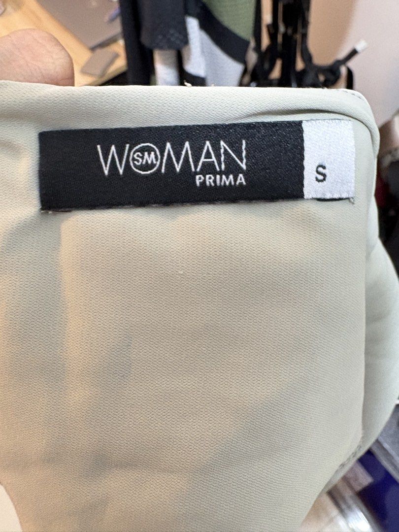 Woman Prima Blouse - Size S (Category: Blouses) located in Quezon City. Submitted by ceeceee_ (Listing ID 1427554916, Image 2). Description: .