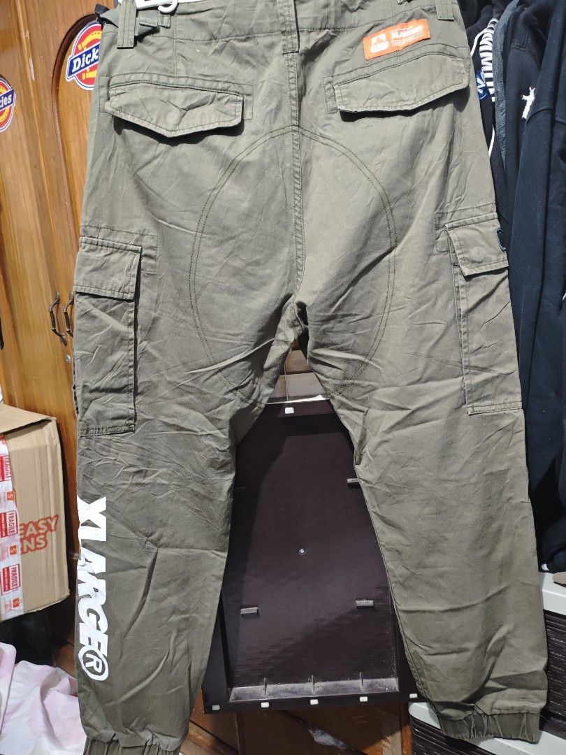 X-Large Cargo Pants Jogger (Category: Jeans) located in Dasmarinas. Submitted by grandeurthrift (Listing ID 1427528752, Image 2). Description: size 32-33 length 38 dasma cavite loc jnt courier.
