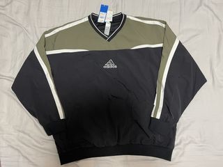 （分類：）位於 。 由 Tigerkicks2020 提交（商品編號 1427605969，圖片 1）。簡介： 。