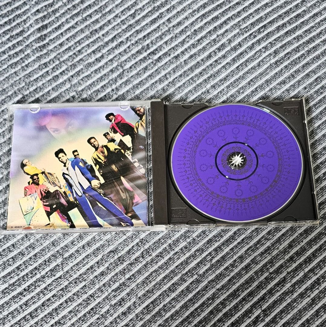 1 For 1 VG+ 🇺🇸 [AAD CD Album] Prince And The New Power Generation – Love Symbol (Category: CDs & DVDs) located in Singapore. Submitted by strangecell (Listing ID 1427737818, Image 2). Description: Many more Disco/Funk/Soul/Easy Listening/ Lounge/Jazz/Chill-out: https://carousell.com/p/1028943398 DJ/EDM/Dance: https://carousell.com/p/1035784902 Various Genres: https://www.carousell.sg/p/1253907759 *************************************** Self-col