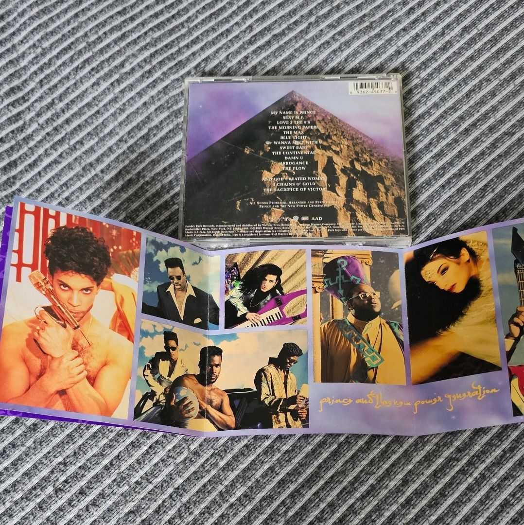 1 For 1 VG+ 🇺🇸 [AAD CD Album] Prince And The New Power Generation – Love Symbol (Category: CDs & DVDs) located in Singapore. Submitted by strangecell (Listing ID 1427737818, Image 3). Description: Many more Disco/Funk/Soul/Easy Listening/ Lounge/Jazz/Chill-out: https://carousell.com/p/1028943398 DJ/EDM/Dance: https://carousell.com/p/1035784902 Various Genres: https://www.carousell.sg/p/1253907759 *************************************** Self-col