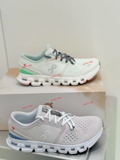 (Category: ) located in . Submitted by fashion.luxe (Listing ID 1427751698, Image 1). Description: .