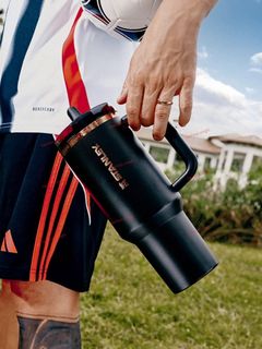 (Category: ) located in . Submitted by fashion.luxe (Listing ID 1427764948, Image 1). Description: .
