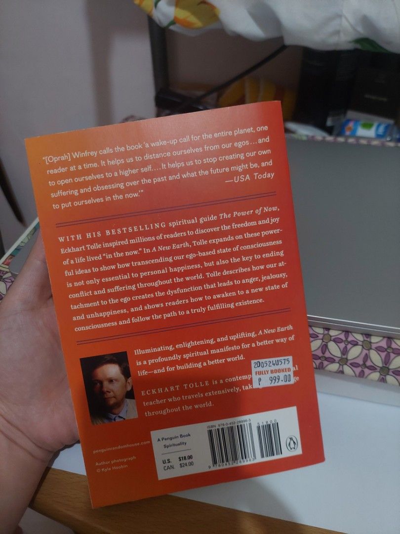 A New Earth by Eckhart Tolle (Category: Storybooks) located in Santa Rosa. Submitted by deeee.clutter (Listing ID 1427697954, Image 2). Description: Decluttering. I never got to read the book so it's mint condition. .