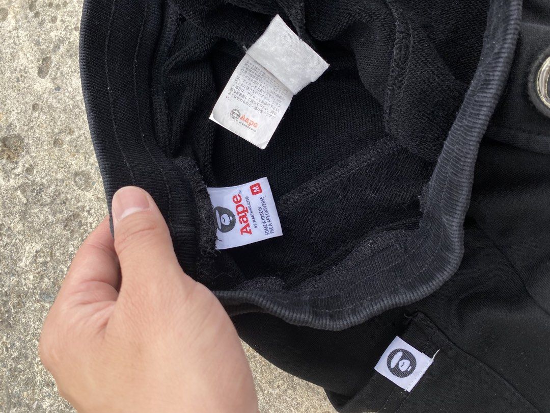 AAPE PANTS (Category: Joggers) located in Baguio. Submitted by gama_apparel (Listing ID 1427739201, Image 3). Description: Size m-large Waistline 30-32 Length 38inch Colorrate 9/10 Excellent Condi.