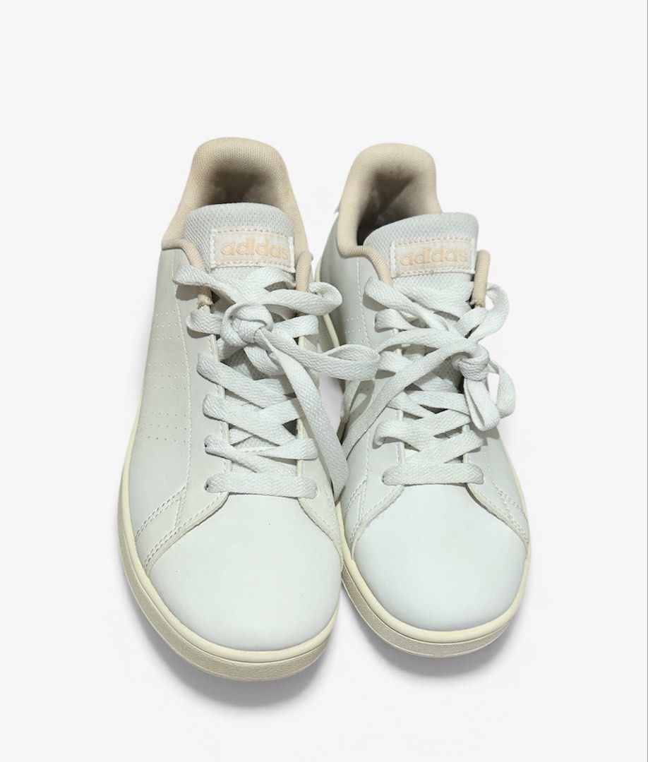 Adidas Advantage White Sneakers (Category: Sneakers) located in Meycauayan. Submitted by sheisallaboutstuff (Listing ID 1427664531, Image 2). Description: Size: US 4.5/ UK: 4 Brand New without Box.