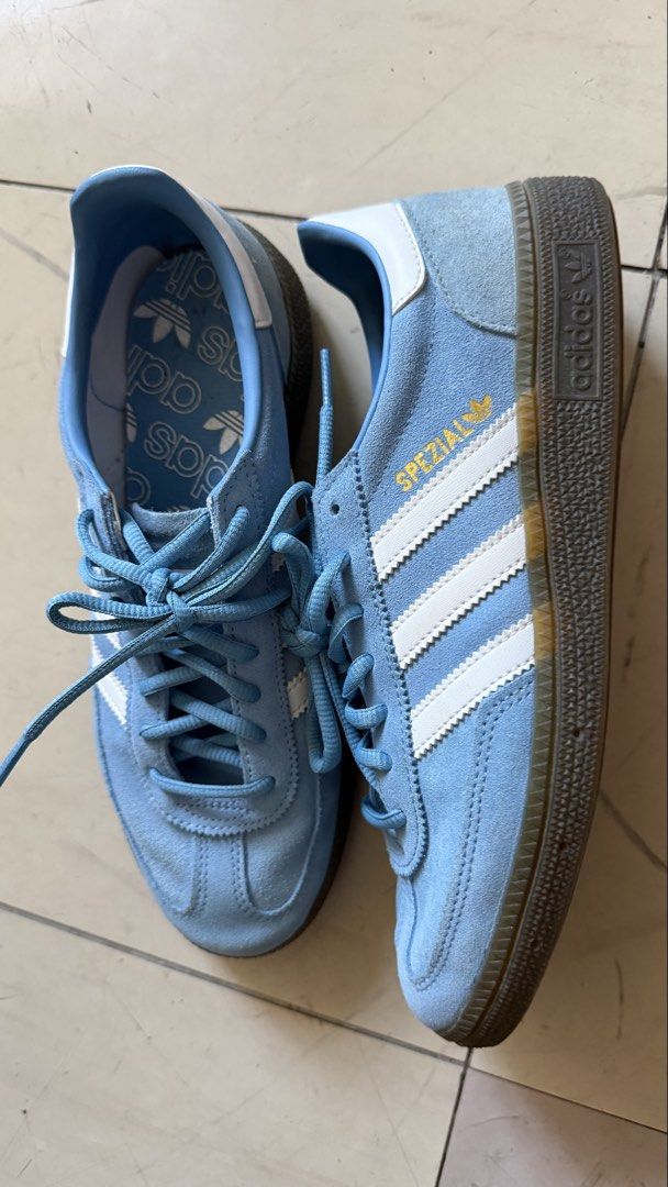 adidas Handball Spezial (Category: Sneakers) located in Makati City. Submitted by keicee23 (Listing ID 1427698742, Image 2). Description: US 7/UK 6.5 RFS: barely used; decluttering Bought from Japan. Original box not included, but I can provide a box from another Adidas Spezial pair. Colour: Light Blue / Cloud White / Gum.