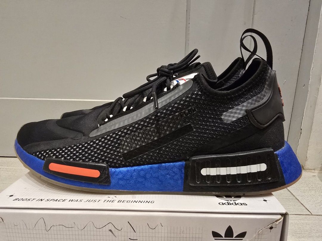 Adidas NMD_R1 Spectoo Black Blue (Category: Sneakers) located in Valenzuela. Submitted by lgenn (Listing ID 1427741064, Image 2). Description: Used 2-3x only Size 11.5.