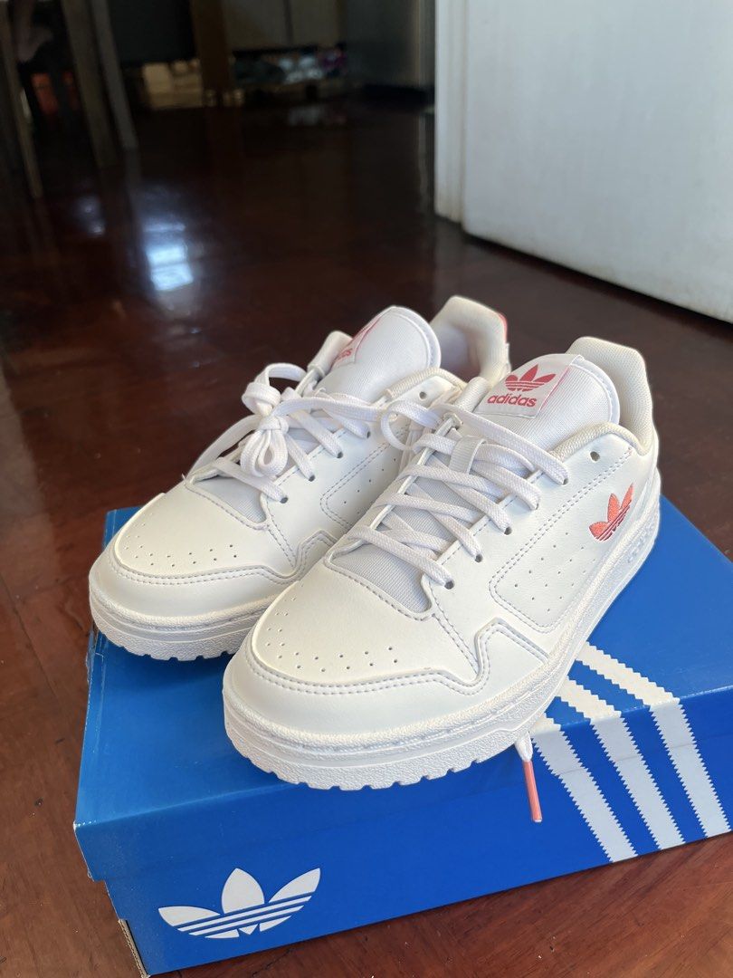 Adidas NY 90 J White Sneakers (Category: Babies & Kids Fashion) located in Makati City. Submitted by frvryang (Listing ID 1427709335, Image 3). Description: Brand New Adidas Shoes Size: US 3 1/2 RFS: wrong size Loc: Makati.