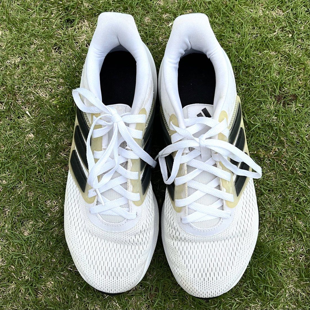 Adidas Running Shoes White Black 10 (Category: Sneakers) located in Quezon City. Submitted by n.declutters (Listing ID 1427664215, Image 2). Description: .