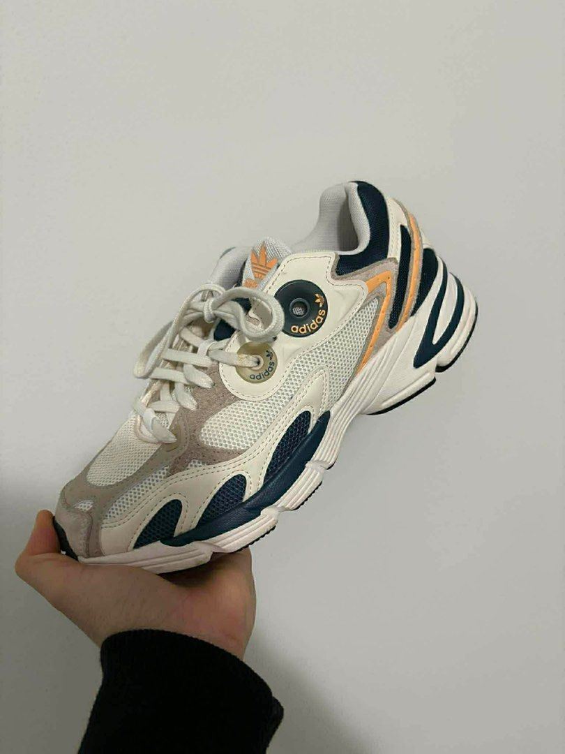 Adidas Temper Run Sneakers (Category: Sneakers) located in Bacolod City. Submitted by girlydecluttering (Listing ID 1427743307, Image 1). Description: 7/12 preloved from US dadating 1st week of july from balikbayan box price negotiable for sure buyers.