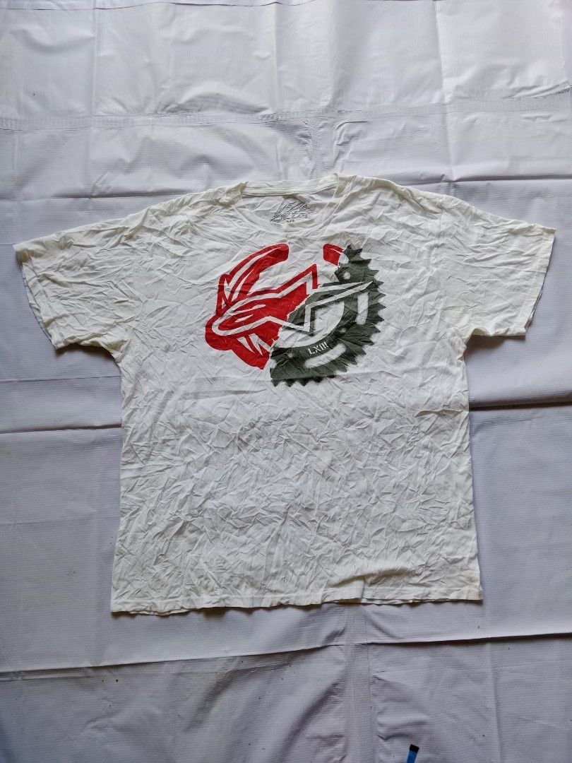 Alpinestars LXIII Graphic Tee - XL (Category: Tshirts & Polo Shirts ) located in Calauan. Submitted by vntg.bless (Listing ID 1427696964, Image 1). Description: Alpinestars Xl 24x28 Needwash fresh from bale 2pinhole/hairline.
