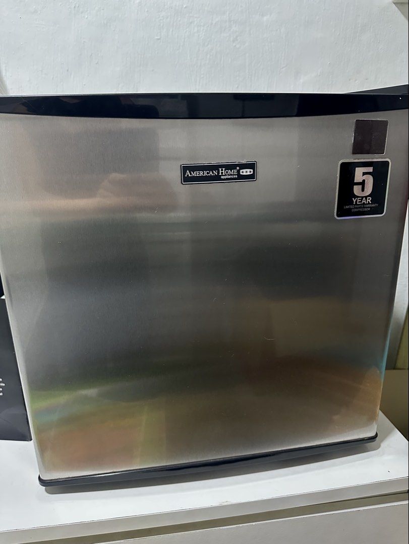 American Home Mini Refrigerator (Category: Refrigerators and Freezers) located in Manila. Submitted by aelasprelovedcloset (Listing ID 1427677607, Image 1). Description: Compact American Home mini refrigerator. Only used for a month before and it’s been in the storage for a while now..