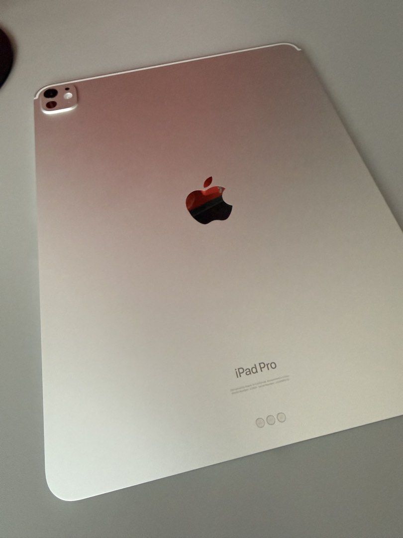 Apple iPad Pro 13” with Magic Keyboard460300267595376643