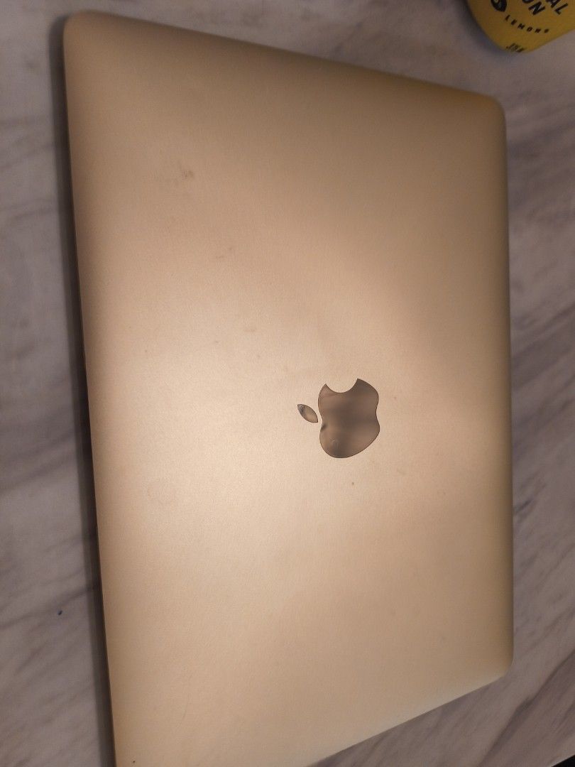 Apple Macbook Air - Gold 2017405938284842854400