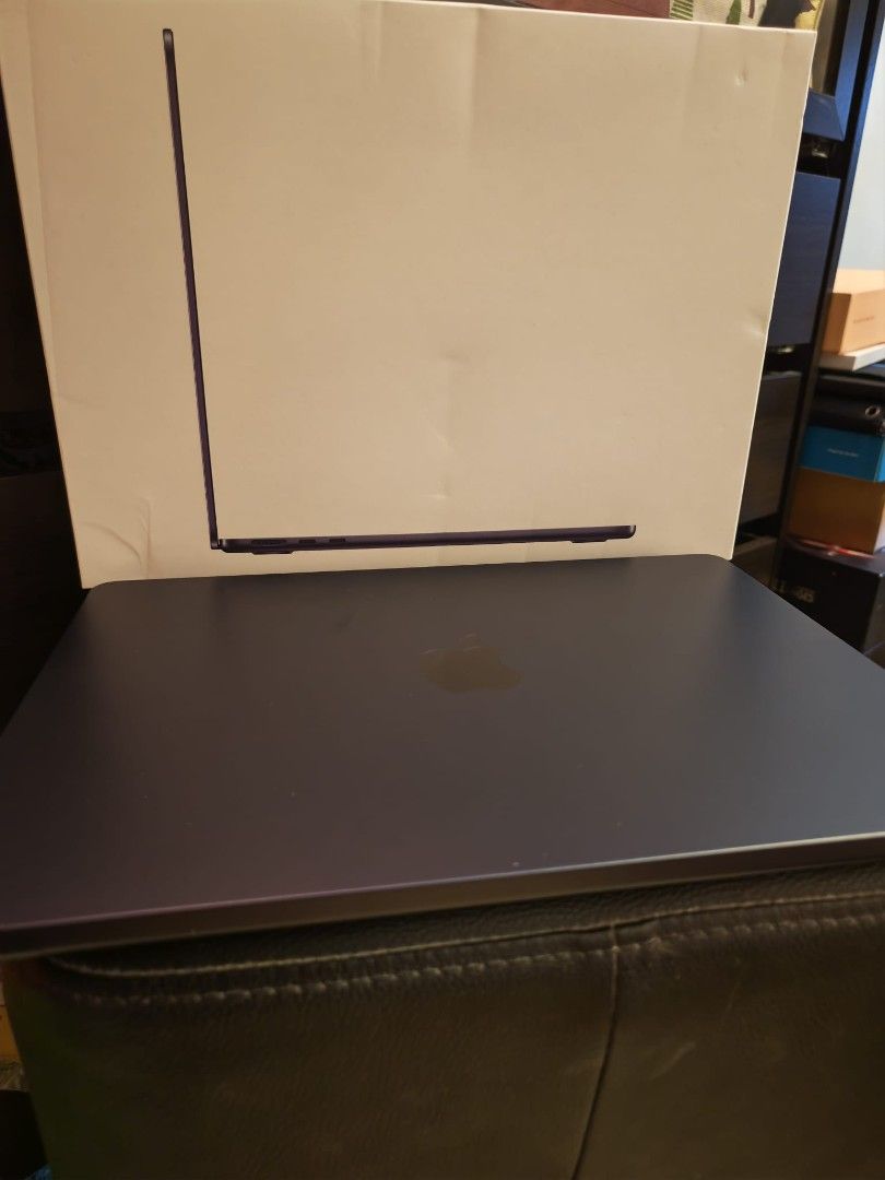 Apple MacBook Air - Midnight Blue