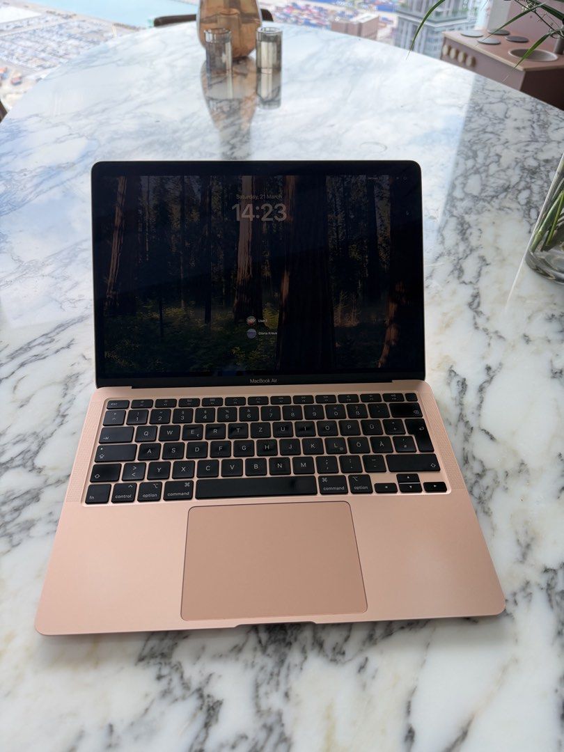 Apple MacBook Air - Rose Gold405942519726745603