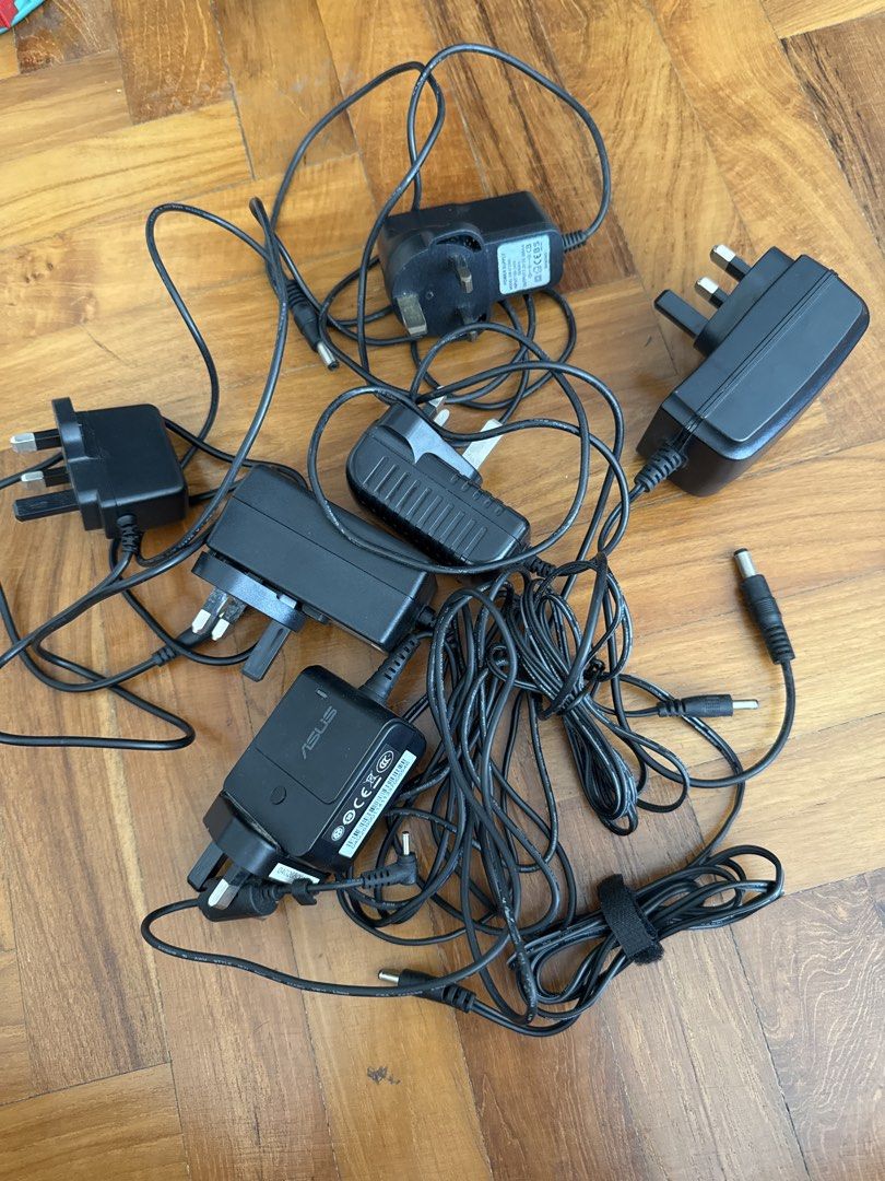 Assorted Power Adapters405969763703214080