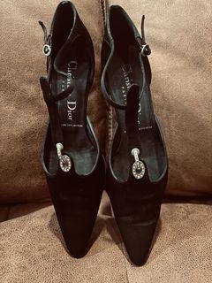 (Category: ) located in . Submitted by dtie_closet (Listing ID 1427686771, Image 1). Description: .