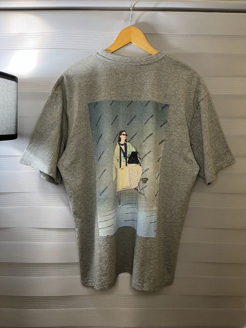 BALENCIAGA PHOTOSHOOT OVERSIZED (Category: Tshirts & Polo Shirts ) located in Davao. Submitted by ru_briks (Listing ID 1427779446, Image 3). Description: 📌BALENCIAGA PHOTOSHOOT OVERSIZED SIZE MEDIUM ON TAG BEST FIT LARGE WIDTH 23, LENGTH 29 AS NEW CONDITION COLOR RATE 10/10 NO ISSUE READY TO WEAR DM if interested📩.