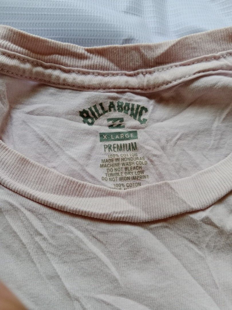 Billabong Premium X-Large T-Shirt (Category: Tshirts & Polo Shirts ) located in Calauan. Submitted by vntg.bless (Listing ID 1427694213, Image 3). Description: Billabong Xl 22.5x28 Needwash fresh from bale.