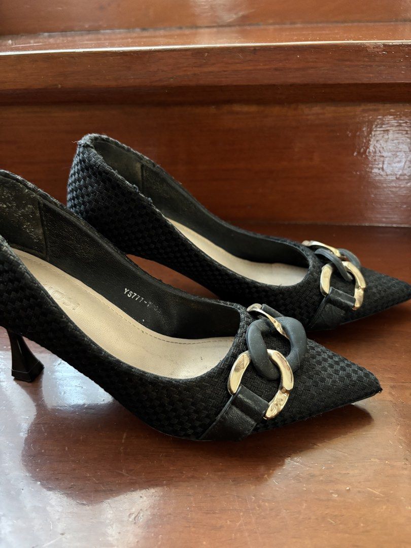 Black Heels with Chain Detail (Category: Heels) located in Quezon City. Submitted by thyca (Listing ID 1427660834, Image 3). Description: Bought from Shein. Price is negotiable. RFS: Declutterring .