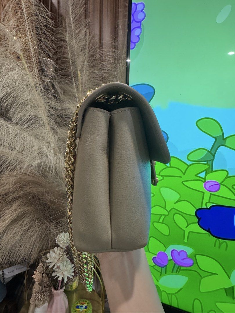 Celine Victoire Crossbody Bag (Category: Luxury Bags & Wallets) located in Las Pinas. Submitted by sircsarchives (Listing ID 1427733799, Image 3). Description: May flaw lang check the photo other than that wala na // rfs: I have too many bags .