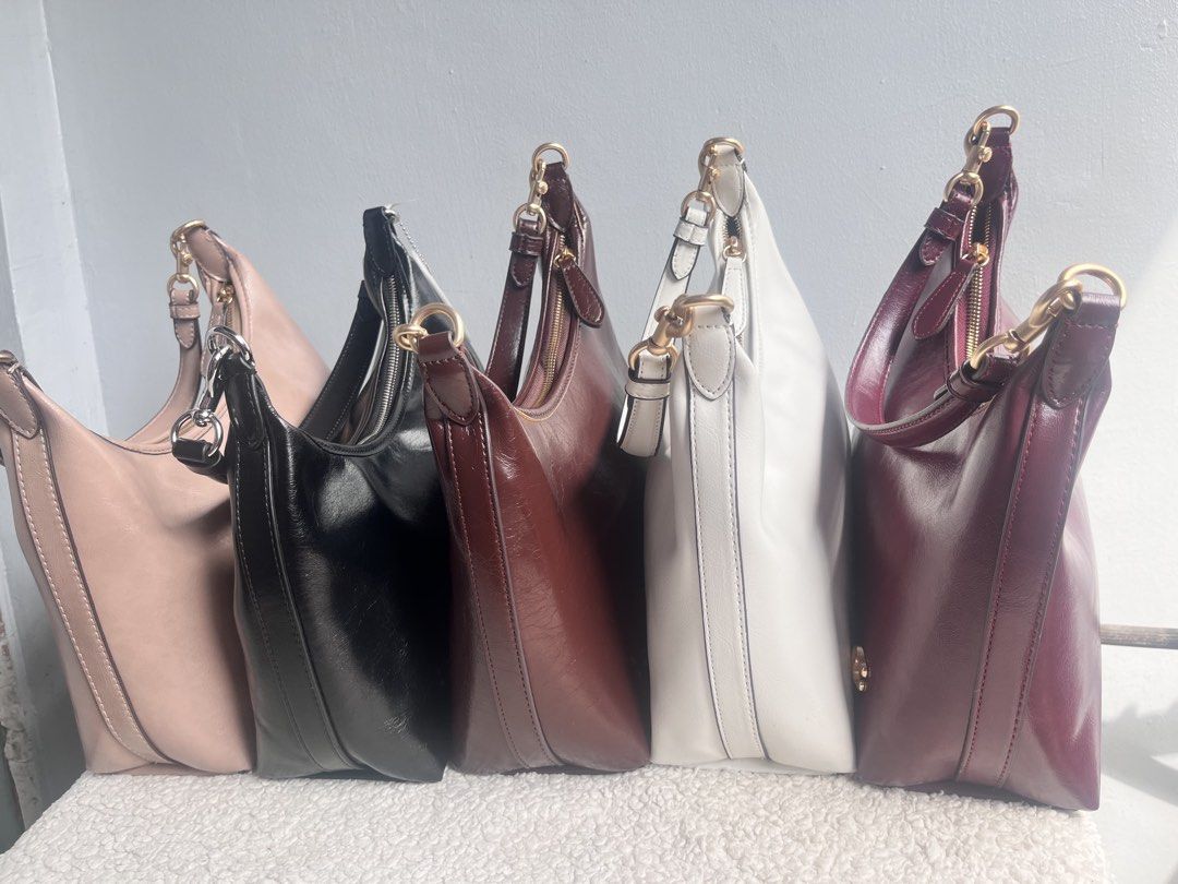 Coach Juliet Glazed 30 (Category: Luxury Bags & Wallets) located in Manila. Submitted by jazzaru (Listing ID 1427774129, Image 2). Description: Brand new Glazed Leather 30cm With removable and adjustable sling Colors: Red, Brown, Nude, Pink, White and Black With dust bag -Will give freebie for every purchase and discount if 2 or more bags. Pasig City Lalamove, Grab or J&T.