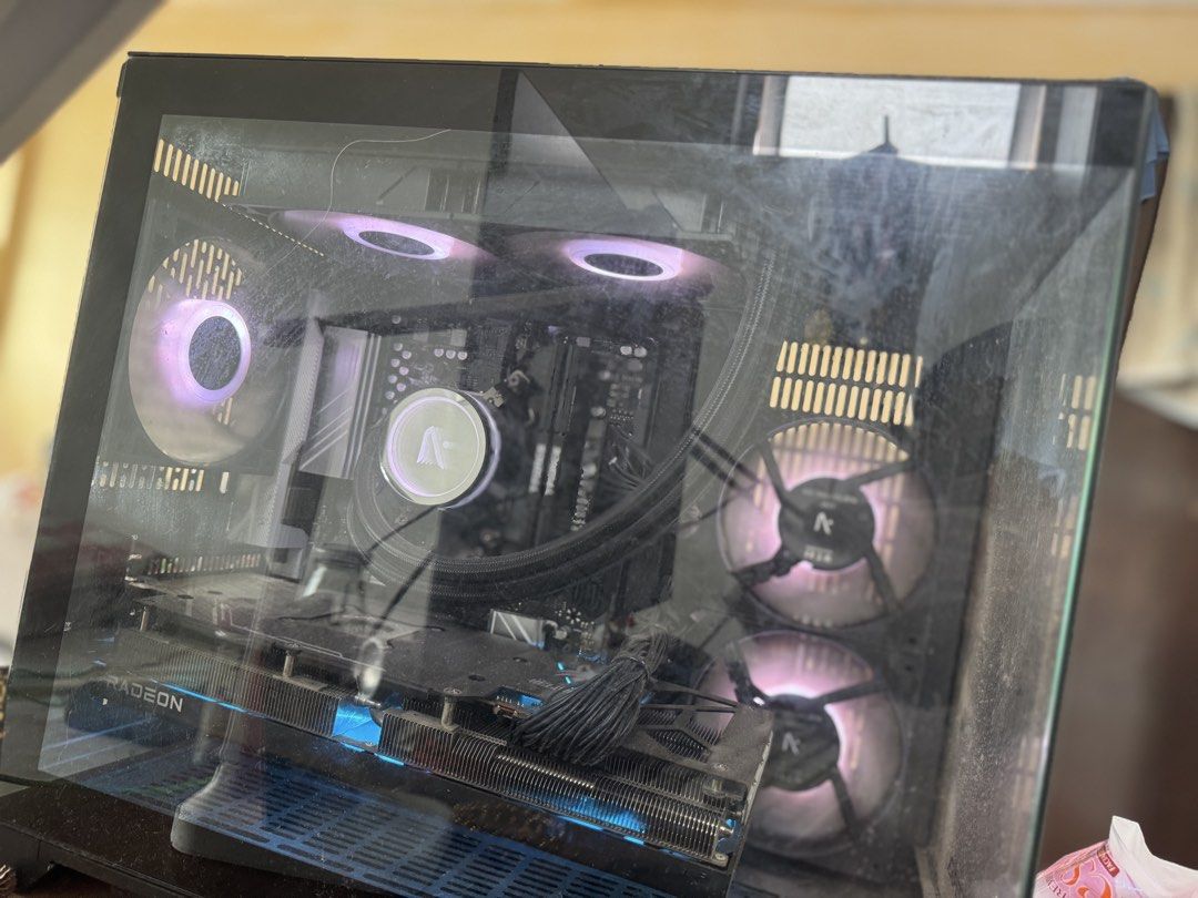 Custom Gaming PC - Radeon GPU, Liquid Cooling413277041051586560