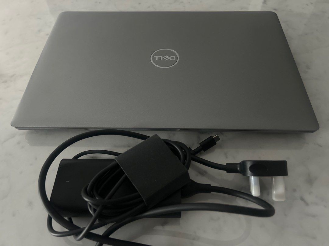 Dell Precision 3580 Laptop - Intel Core i7