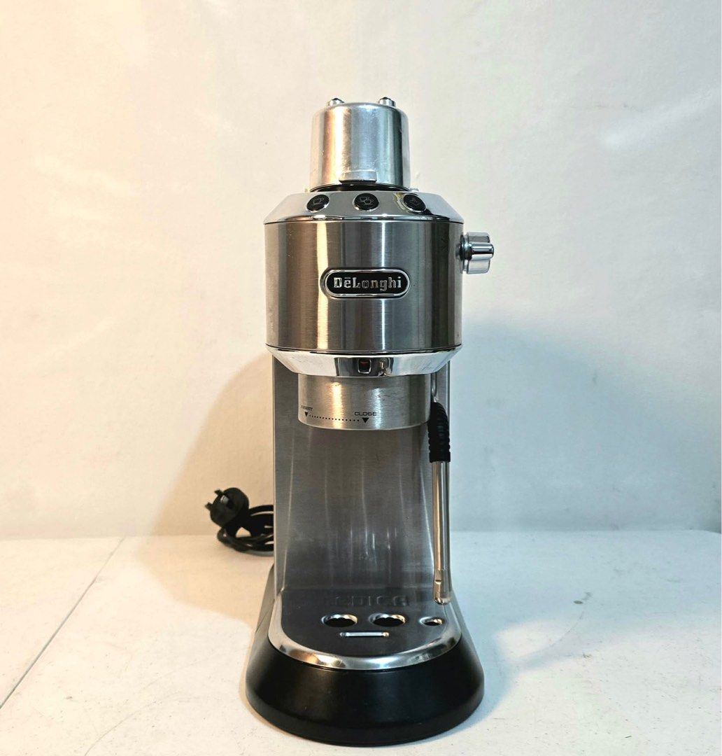DeLonghi Dedica EC885.M Espresso Machine (Category: Coffee Machines & Makers) located in Taytay. Submitted by mikz_1303 (Listing ID 1427643267, Image 1). Description: Delonghi Dedica Arte Espresso Machine Australia mall pull out Used as demo unit Model:EC885.M No issue 220V Inclusion 2 Filter cup Portafilter Tamper Manual 12.5k.