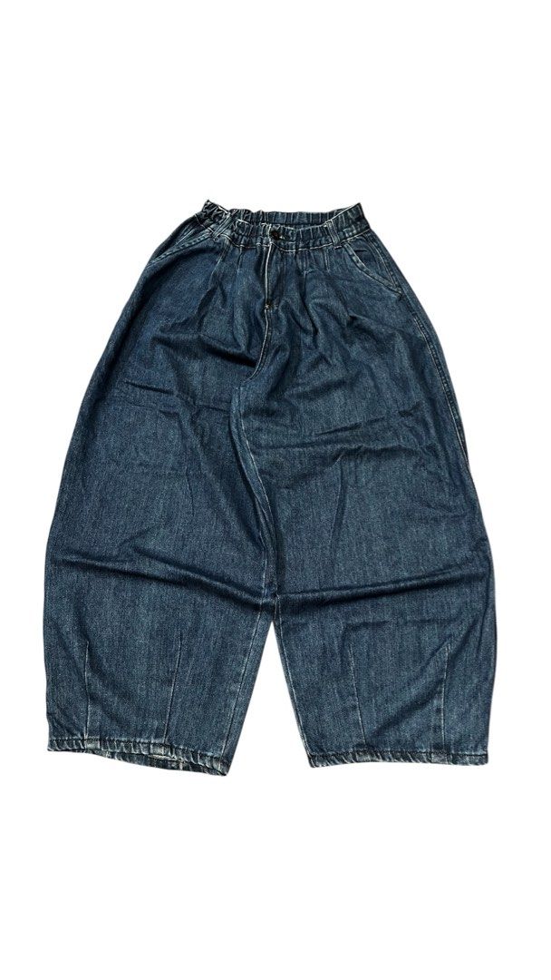 Denim Culottes (Category: Jeans) located in Legazpi City. Submitted by prik.prokk (Listing ID 1427748690, Image 1). Description: INDIGO BALLOON waist: osfa length: 39 thigh: 17.5 length: 10.
