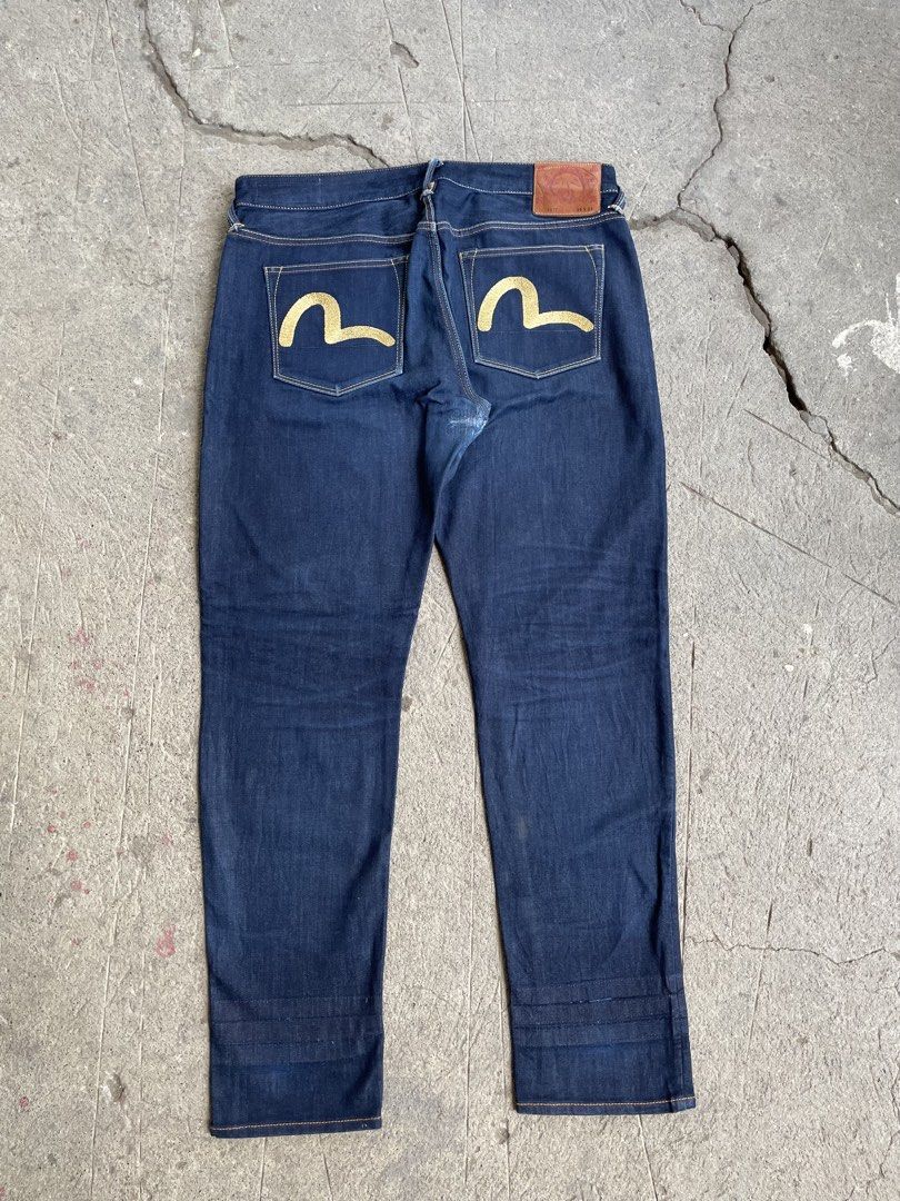 EVISU SEAGULL SELVEDGE DENIM PANTS AUTHENTIC SIZE38 (Category: Jeans) located in Roxas City. Submitted by patch_archive (Listing ID 1427732518, Image 1). Description: 🚨 EVISU SEAGULL SELVEDGE DENIM PANTS AUTHENTIC SIZE38🚨 📏 ACTUAL DIMENSION USING INCHES 👖 WAIST : 38 👖 LENGTH : 43.5 👖 THIGH : 13 👖 HEM : 7 👖 FLAWS : REPAIRED HOLES SEE EACH PIC 🏷️ PRICE : 1500 PHP +SF * MESSAGE ME IF YOU HAVE ANY OTHER QUESTION ABOUT SIZING . 🚚 Local shipp