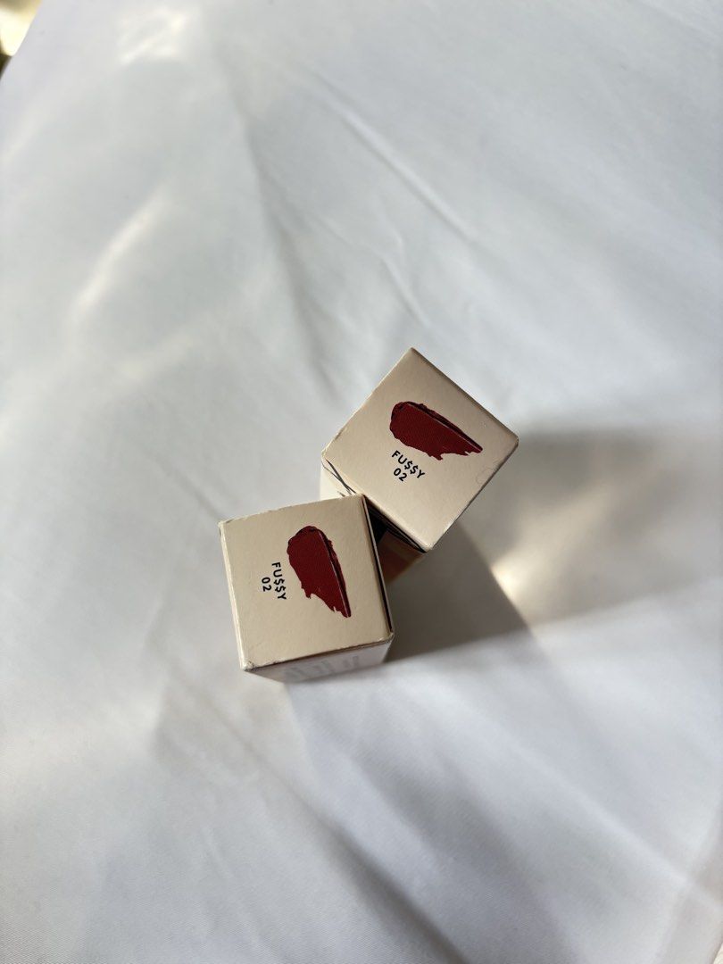 Fenty Beauty Gloss Bomb Universal Lip Luminizer (Category: Makeup) located in Navotas City. Submitted by hellolades (Listing ID 1413906447, Image 2). Description: SALE Two Fenty Beauty Gloss Bomb Universal Lip Luminizers in the shade Fussy 02. 5.5ml Php 1000 (free sf via j&t) 9ml Php 1499 (free sf via j&t).