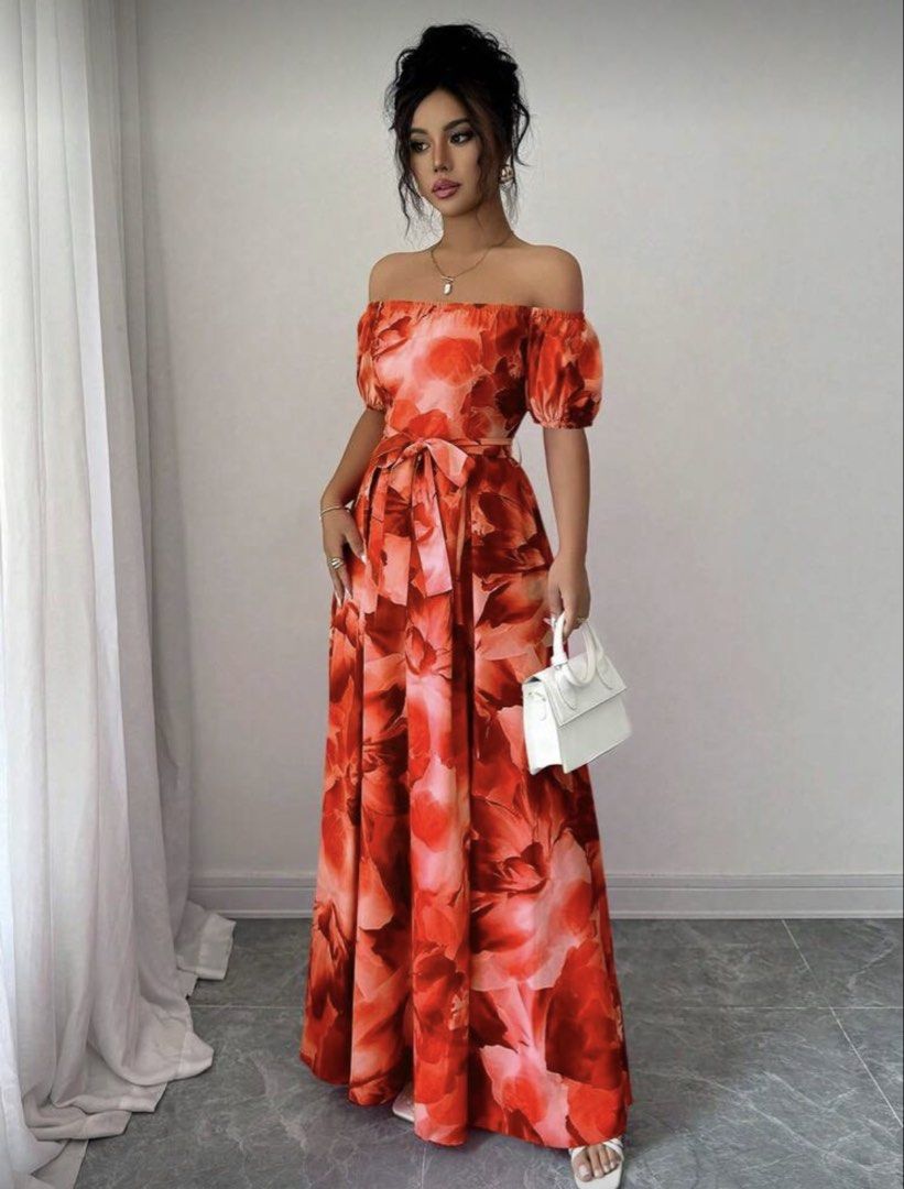 FOR RENT !! 🧡 (Category: Dresses) located in Navotas City. Submitted by d_cluttera (Listing ID 1427641120, Image 3). Description: Elegant off shoulder dress with floral print . Waist defining Silhouette..