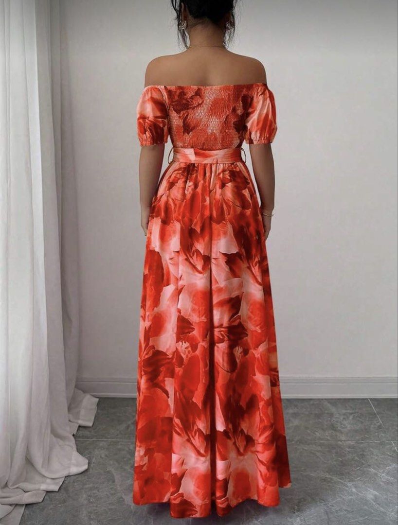 FOR RENT !! 🧡 (Category: Dresses) located in Navotas City. Submitted by d_cluttera (Listing ID 1427641120, Image 2). Description: Elegant off shoulder dress with floral print . Waist defining Silhouette..