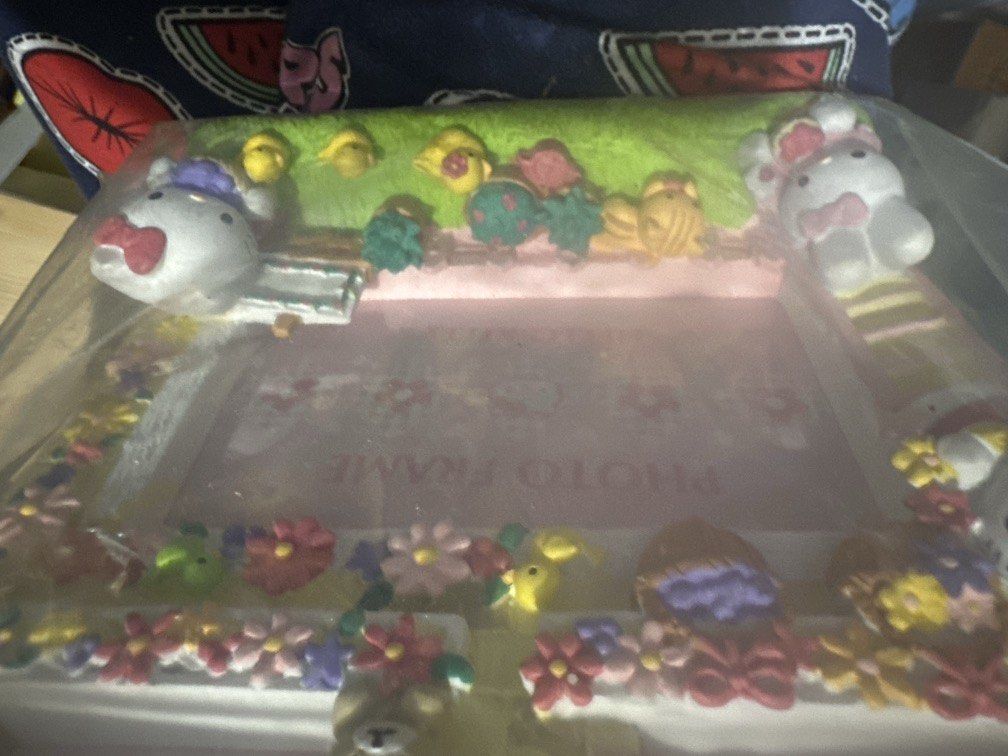 Hello Kitty Photo Frame (Category: Frames & Pictures) located in Antipolo. Submitted by queens.collections (Listing ID 1427672763, Image 3). Description: Skukl152625x.