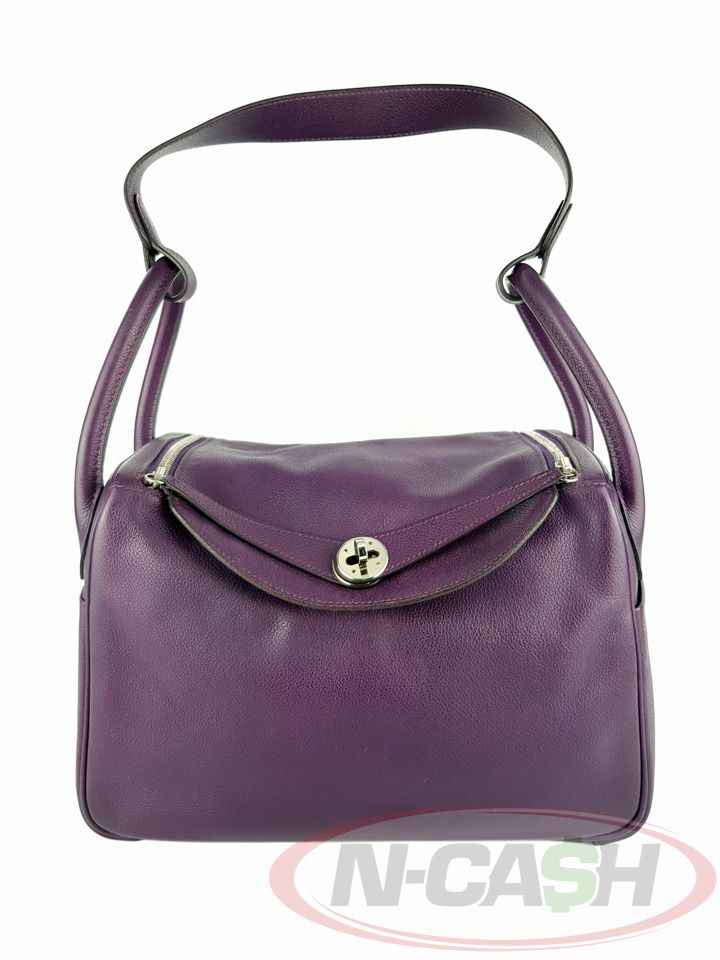Hermes Lindy 30 Anemone Evercolor PHW (Category: Luxury Bags & Wallets) located in Makati City. Submitted by luxury_by_ncash_2 (Listing ID 1427678997, Image 1). Description: N-Cash Pawnshop "Instant Cash for Bags, Watches, Cars, and Electronics" https://www.ncash-pawnshop-philippines.com/ Hermes Lindy 30 Anemone Evercolor PHW PRE-OWNED Brand: HERMES Measures: 11.8″ L x 7.5″ H x 5.9″ D (approx) 4.25″ Double Handle Drop 12″ Strap Drop Made in Franc