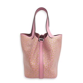 (Category: ) located in . Submitted by luxlexicon (Listing ID 1425873294, Image 1). Description: .