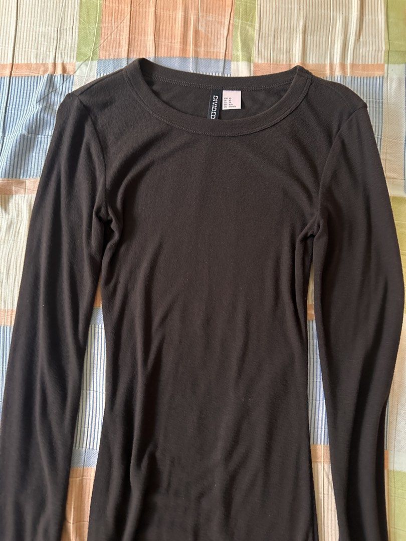 H&M Divided Long Sleeve Dress (Category: Dresses) located in Capas. Submitted by aaaaaaaaaaa_ (Listing ID 1427712518, Image 2). Description: used once .