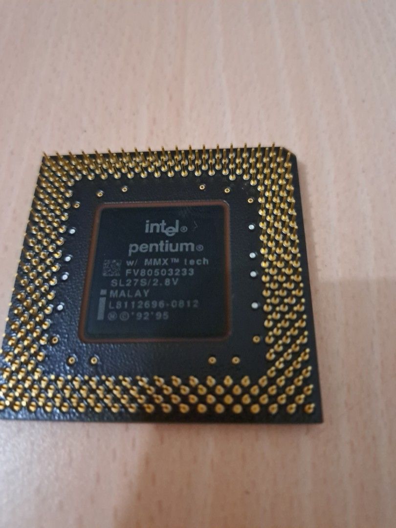 Intel Pentium MMX CPU413276243871016960